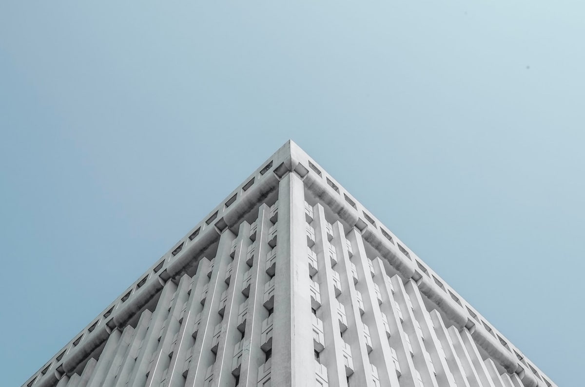 意甲媒体热议：米兰现任9号和前任9号同时爆发，现任打进米兰处子球，前任在希腊上演大四喜！