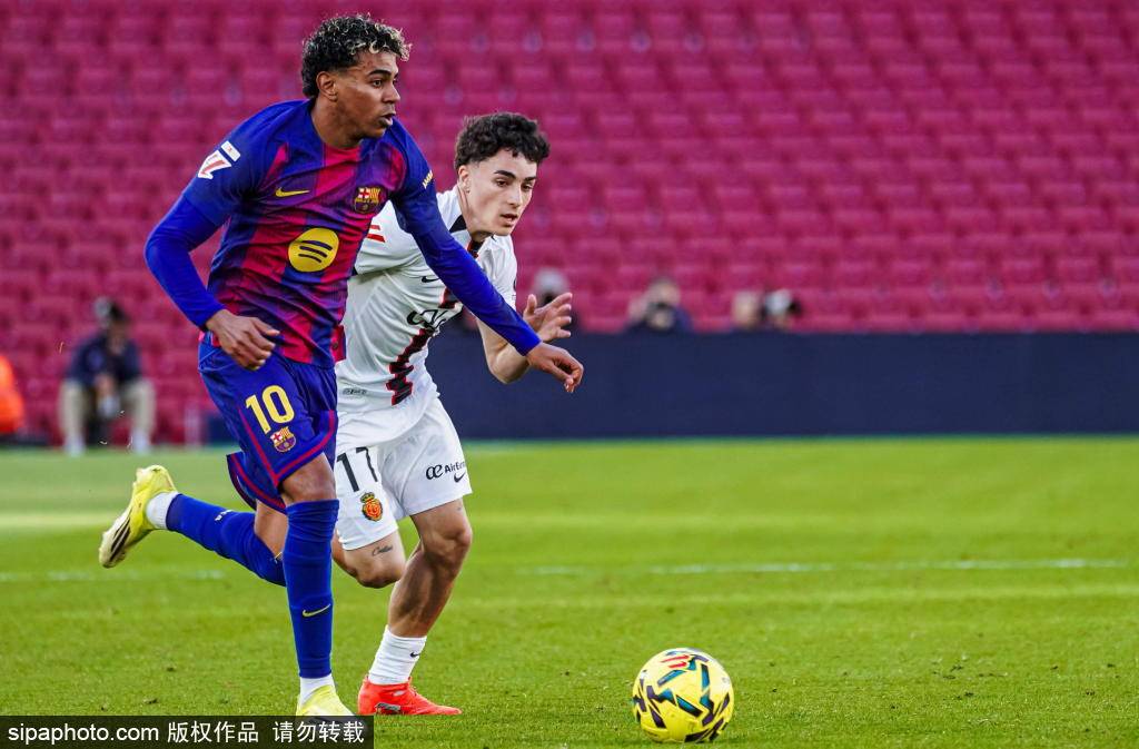 西甲又开“小灶”？诺坎普14:00！巴塞罗那对阵巴列卡诺的时间安排为何引发风波